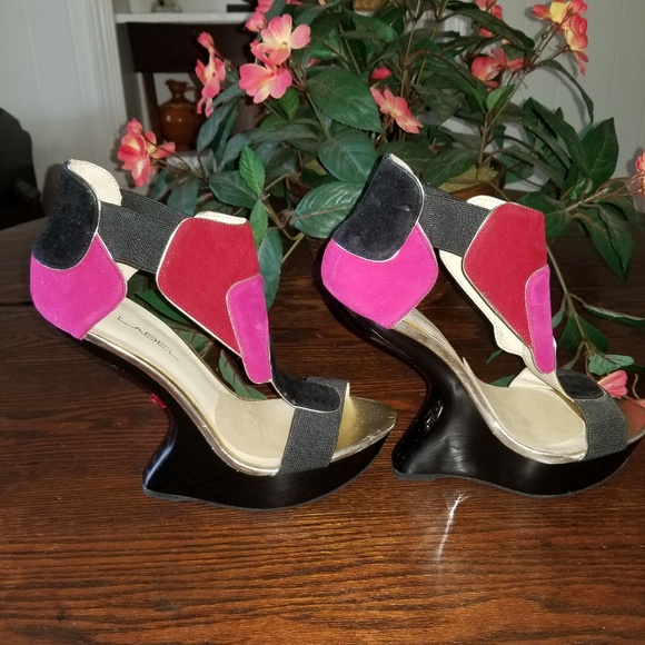 Trendy tri-color heels! - Picture 3 of 5